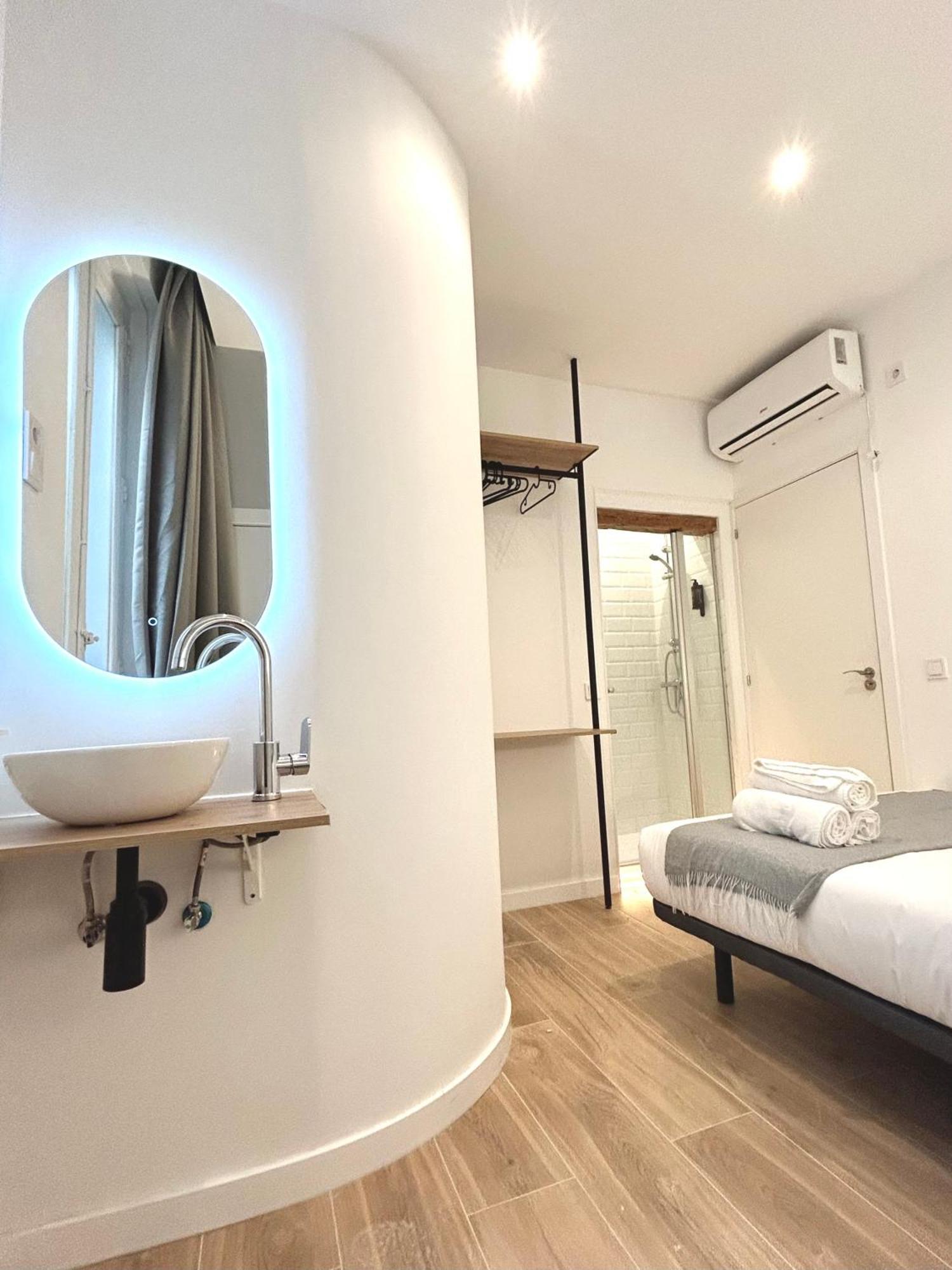 Casa De Huespedes San Andres Hotel Madrid Kültér fotó