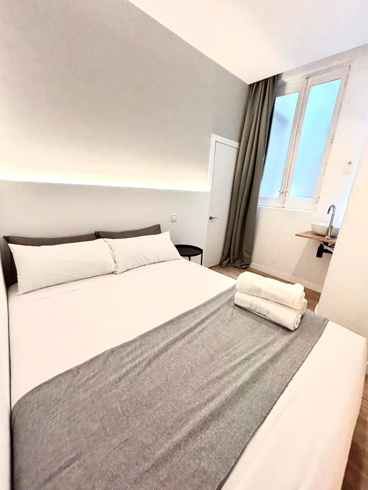 Casa De Huespedes San Andres Hotel Madrid Kültér fotó